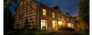 Nâm retraite centrum Asharum Amonines in de avond 2