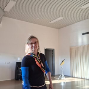 Angela Köhnlein giving courses with movement and sound